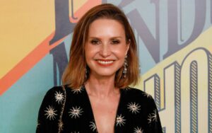 Paula Burlamarqui sofre acidente e Globo adapta cenas de 'Êta Mundo Melhor!'