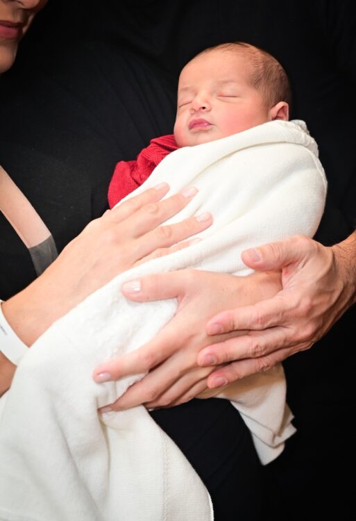 Antônio, filho de Izabella Camargo e Thiago Godoy