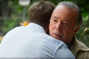 Dona de Mim - Abel (Tony Ramos) pede pra Davi (Rafael Vitti) voltar pra casa