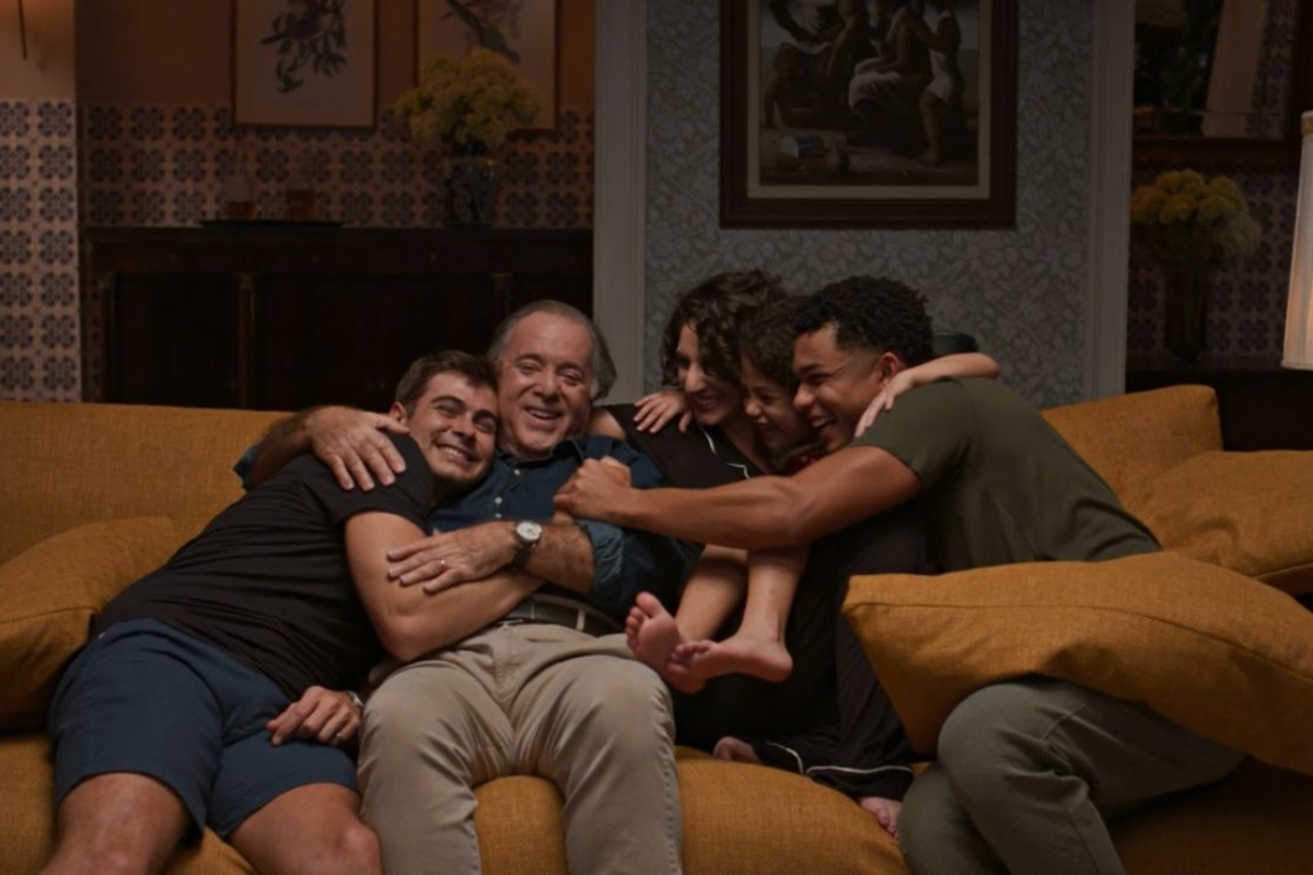 Dona de Mim - Abel (Tony Ramos) e os filhos