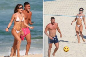 Jade Picon e André Lamoglia na praia da Barra da Tijuca