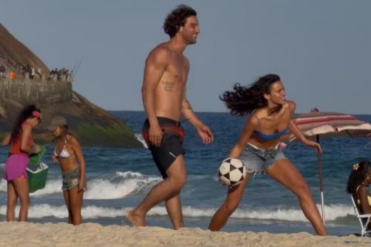 Pablo Morais e Bruna Marquezine gravam segunda temporada de série 