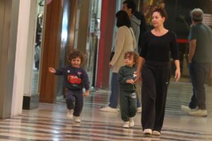 Fabiula Nascimento e os filhos gêmeos