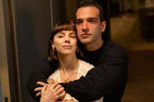 Solange (Alice Wegmann) e Afonso (Humberto Carrão) em Vale Tudo