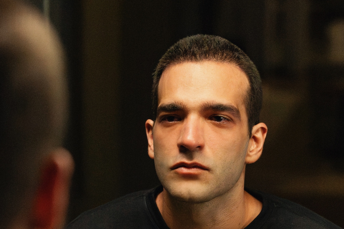 Afonso (Humberto Carrão) será diagnosticado com leucemia