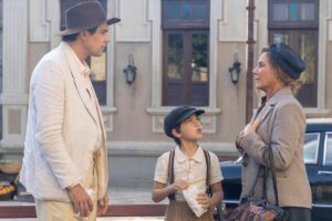 Candinho (Sergio Guizé) e Zulma (Heloísa Périssé) em Êta Mundo Melhor