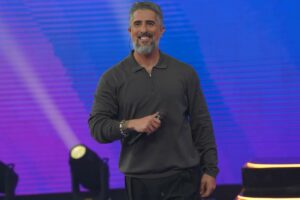 Marcos Mion no Caldeirão