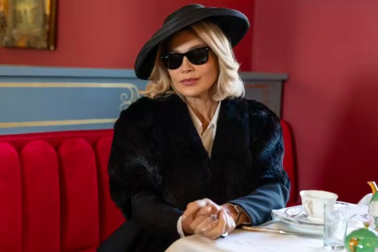 Sandra (Flávia Alessandra) retornando em 'Êta Mundo Melhor'