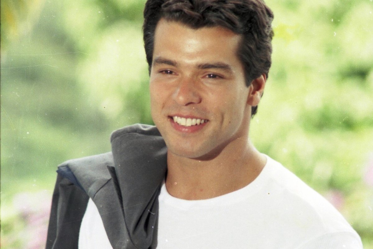 téo (maurício mattar) em a viagem