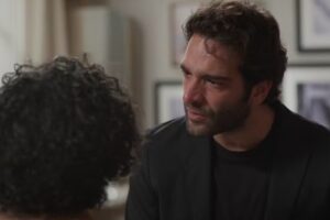 Maria de Fátima (Bella Campos) e Afonso (Humberto Carrão) em 