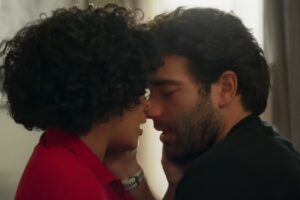 Fátima (Bella Campos) e Afonso (Humberto Carrão) em Vale Tudo