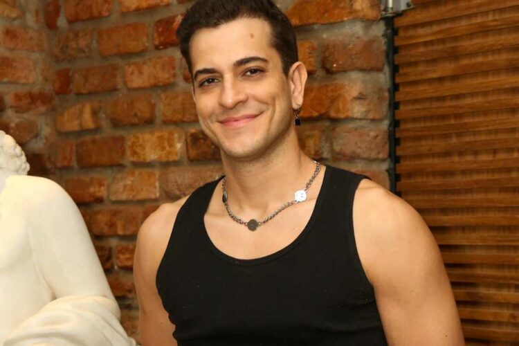 Victor Lamoglia no show solo de João Lucas