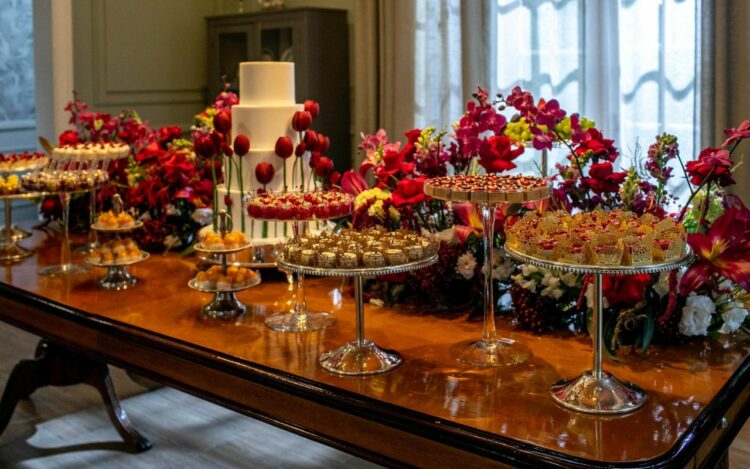 Casamento de Odete e César em “Vale Tudo” – Fotos: Globo/ Gabriel Vaguel