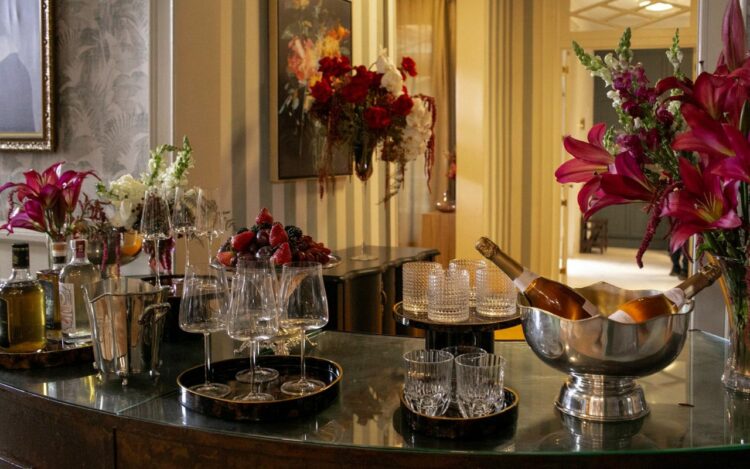 Casamento de Odete e César em “Vale Tudo” – Fotos: Globo/ Gabriel Vaguel