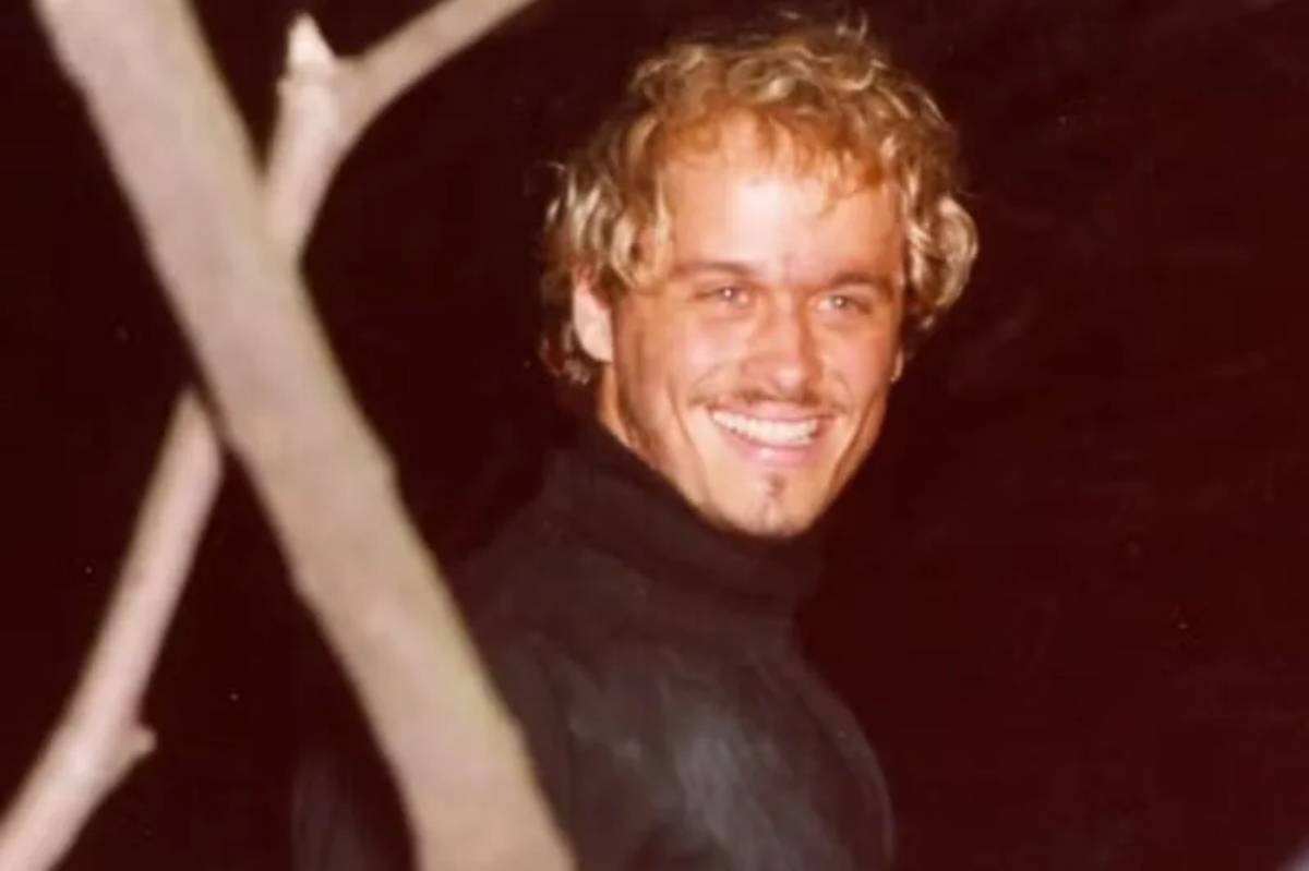 Alexandre (Guilherme Fontes) em 