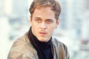 Guilherme Fontes como o vilão Alexandre em 'A Viagem'