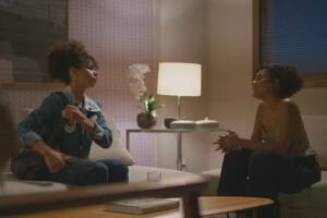 Maria de Fátima (Bella Campos) e Ana Clara (Samantha Jones) em 'Vale Tudo'