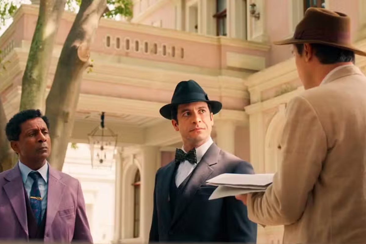 Celso (Rainer Cadete) tenta aplicar novo golpe em Candinho (Sergio Guizé) em