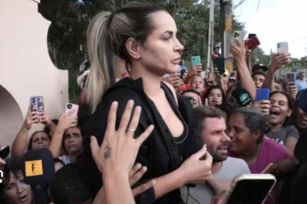 deolane bezerra saindo da prisão