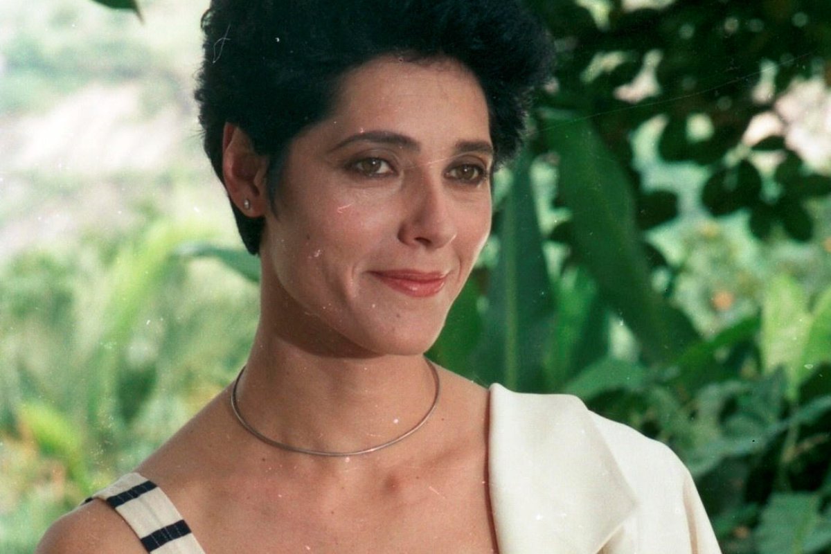 Diná (Christiane Torloni) em A Viagem