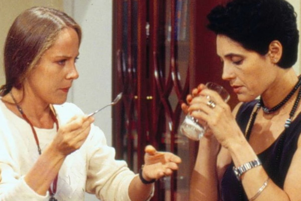 Estela (Lucinha Lins) e Diná (Christiane Torloni) em A Viagem