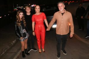 Eva, Benício, Angélica e Luciano Huck