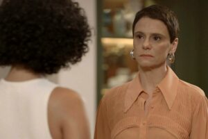 Celina (Malu Galli) e Maria de Fátima (Bella Campos) em Vale Tudo
