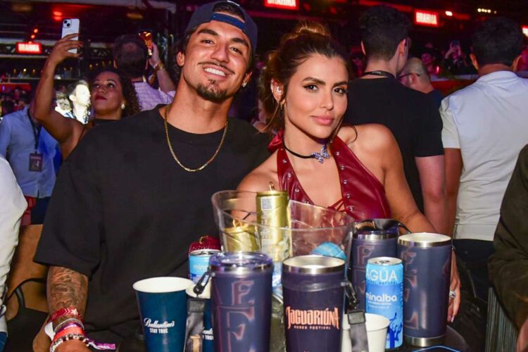 Gabriel Medina com a namorada Isabelle Arantes em show de Jorge e Mateus no Rodeio de Jaguariúna