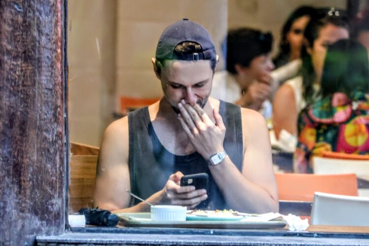 Guilherme Magon circula na Zona Sul carioca