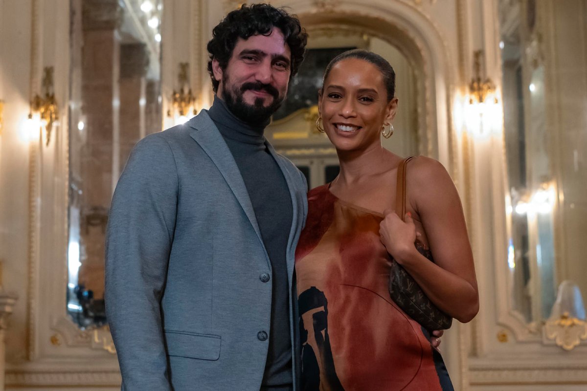 Ivan (Renato Góes) e Raquel (Taís Araujo) em Vale Tudo