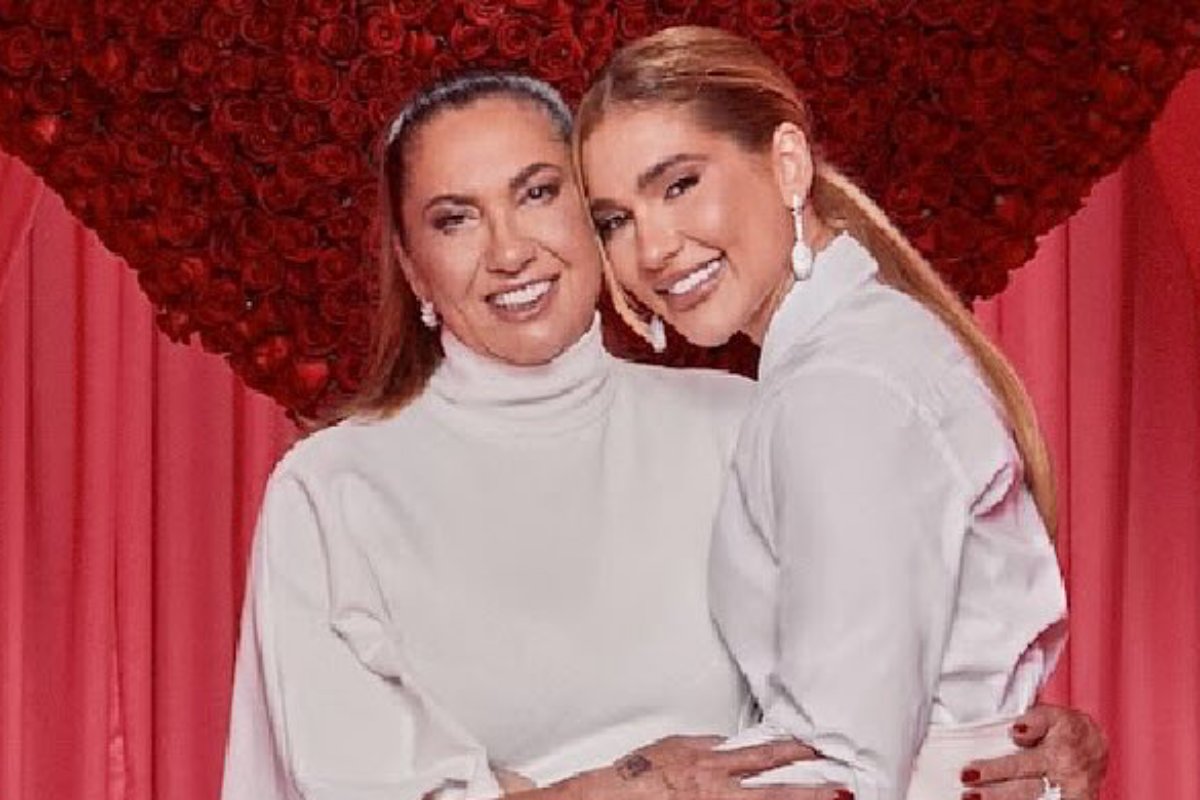 margareth serrão e virginia fonseca abraçadas