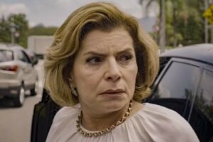 odete (debora bloch) após sofrer atentado em vale tudo