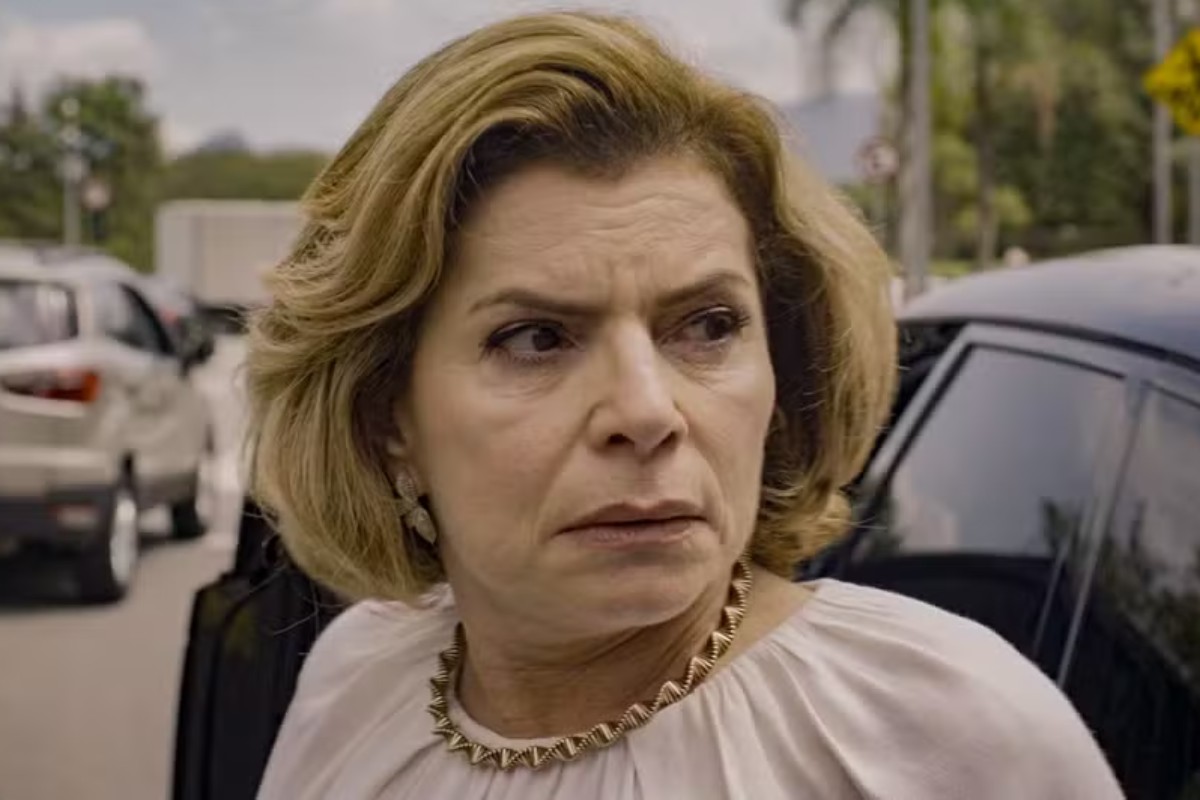 odete (debora bloch) após sofrer atentado em vale tudo