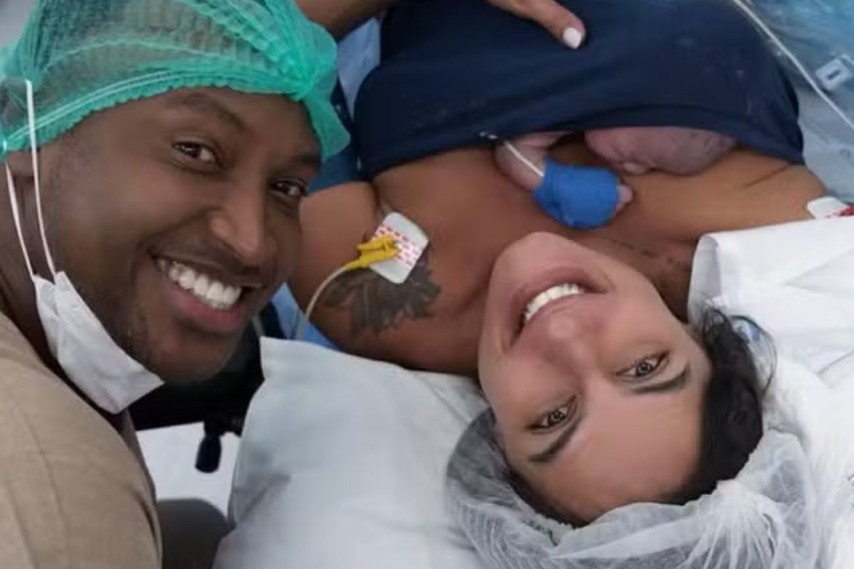 Thiaguinho e Carol Peixinho