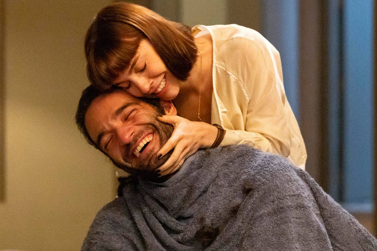 Solange (Alice Wegmann) e Afonso (Humberto Carrão) em Vale Tudo