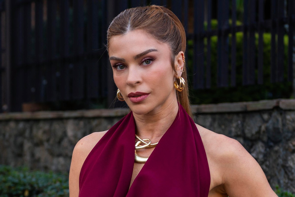 Arminda (Grazi Massafera) em Três Graças