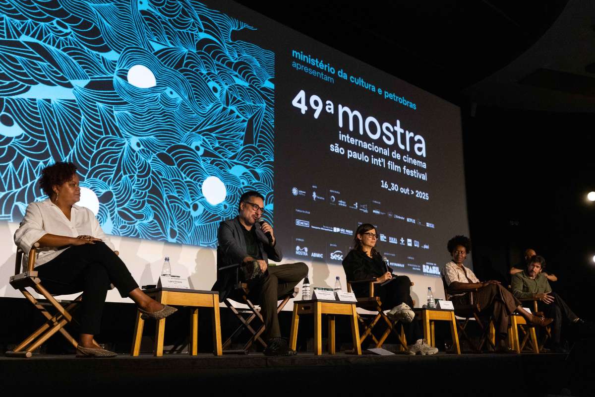 Lyara Oliveira do SPcine, Milton Bittencourt da Petrobras, Renata de Almeida da Mostra, Érika Dutra do Sesc e André Furtado do Itaú