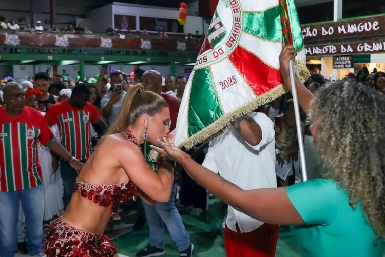 Saudação à bandeira