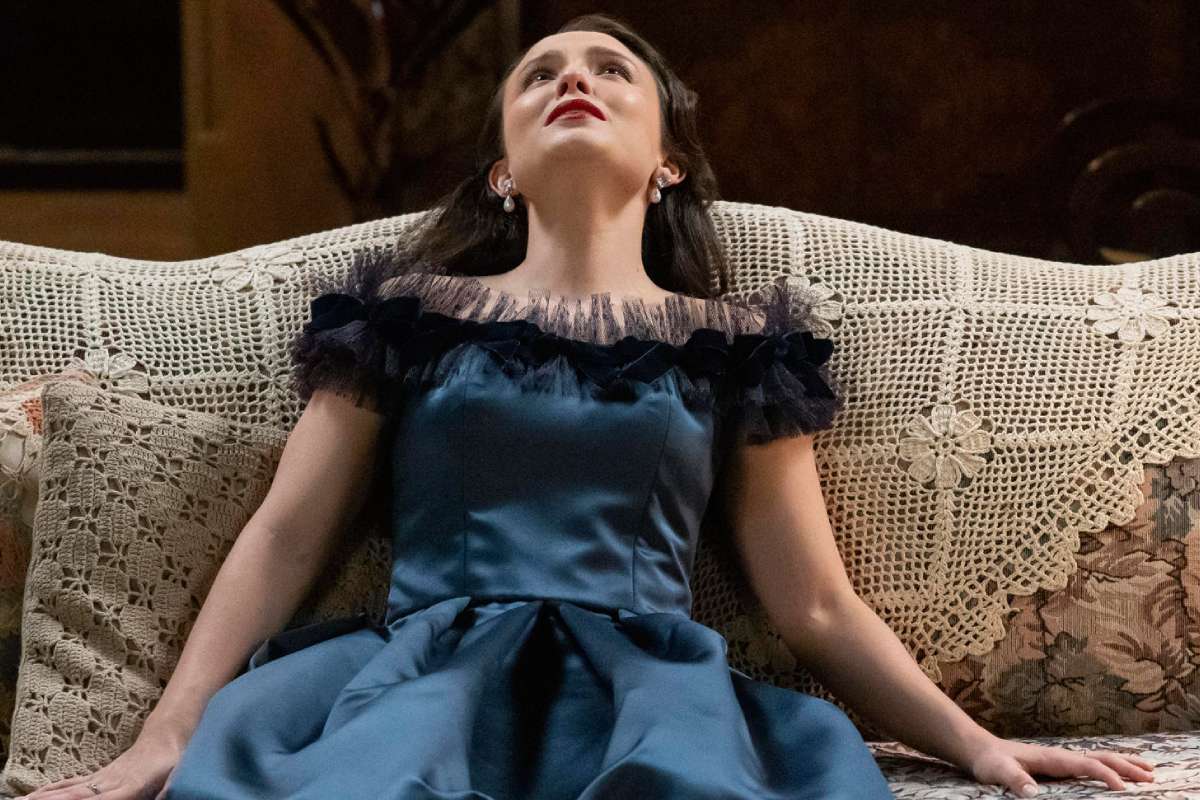 Estela (Larissa Manoela) em Êta Mundo Melhor