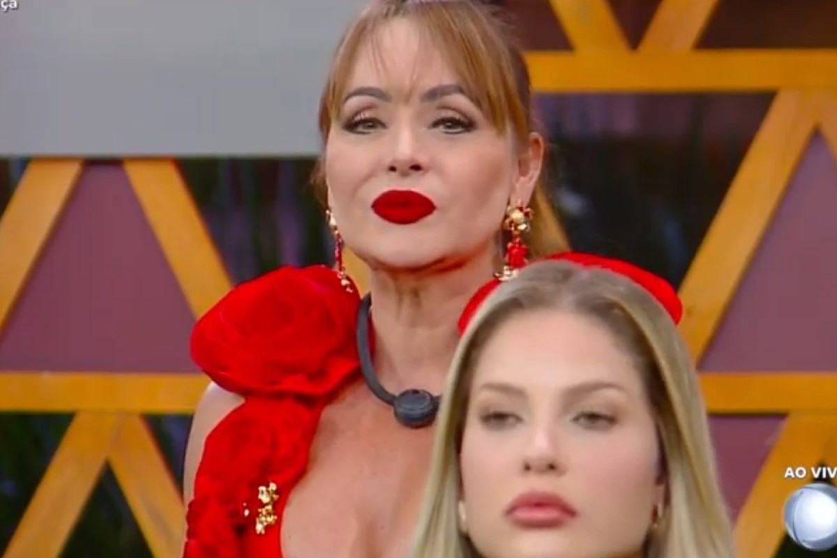 gaby spanic em a fazenda 17