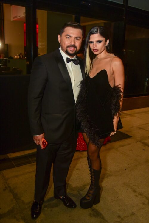 Xand Avião e esposa