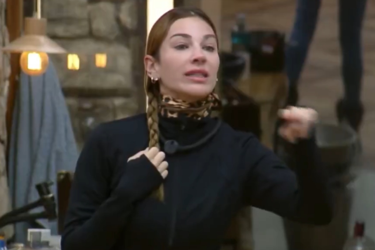 maria brigando com fernando em a fazenda 17