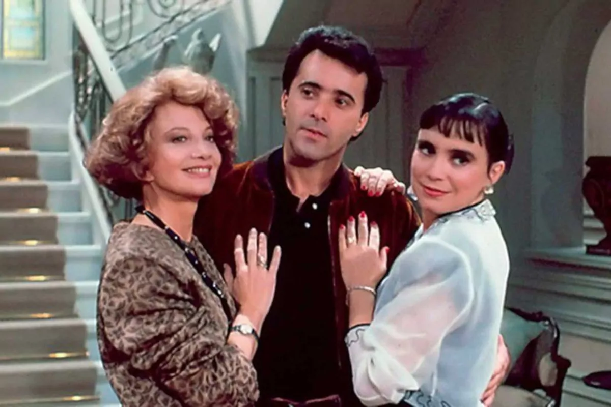 Laurinha (Glória Menezes), Eduardo (Tony Ramos) e Maria do Carmo (Regina Duarte) em 'Rainha da sucata'