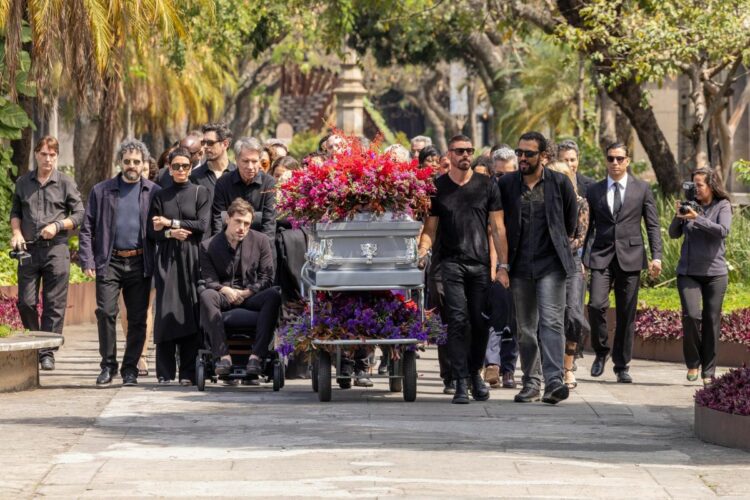 Enterro Odete Roitman