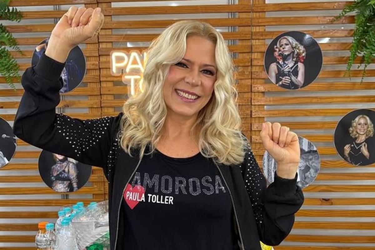 paula toller comemorando