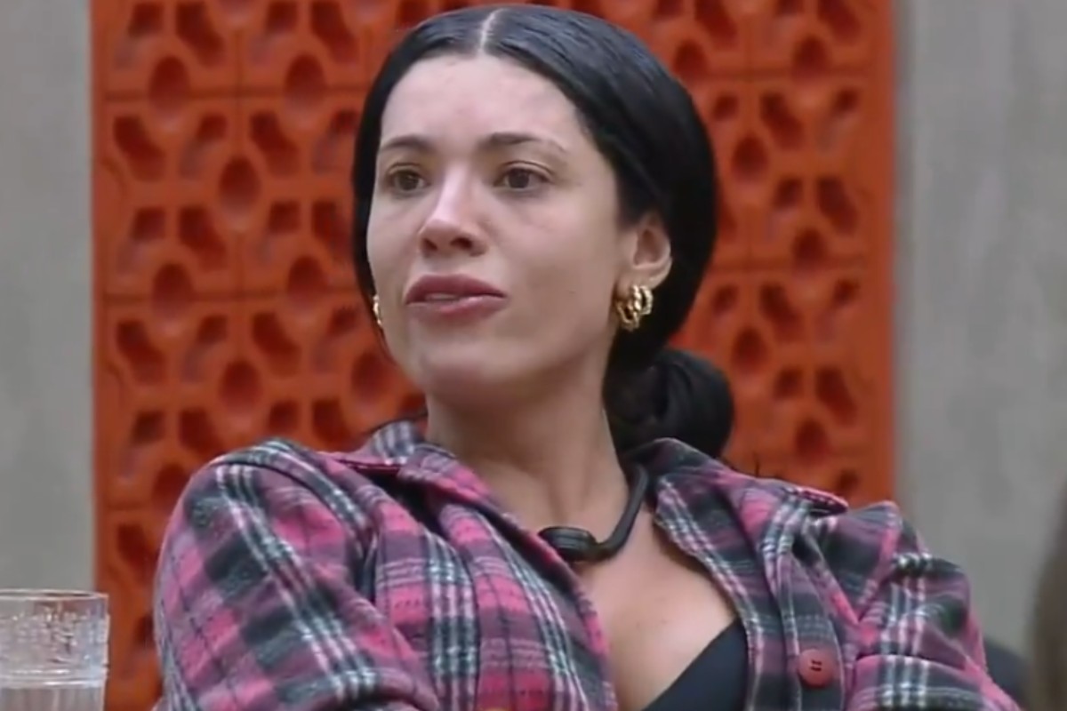 rayane criticando yona em a fazenda 17