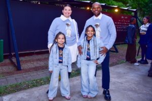 Thais Carla e a família