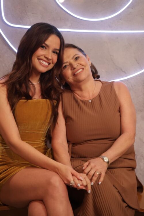 Juliette e a mãe Maria de Fátima