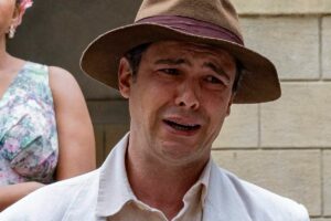 candinho (sérgio guizé) chorando em êta mundo melhor