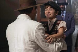 Candinho (Sergio Guizé) com Samir (Davi Malizia) em 